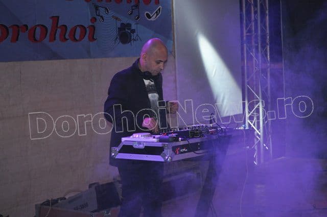 Zilele Municipiului Dorohoi 2014_DJ Sava & Raluka_06