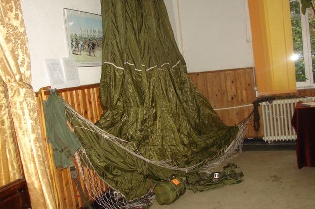 Expoziţie de paraşutism2