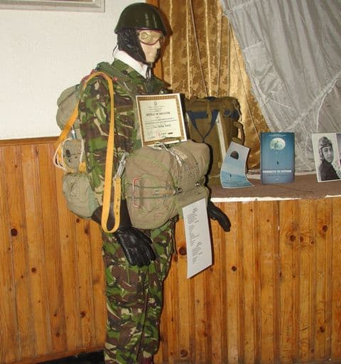 Expoziţie de paraşutism3