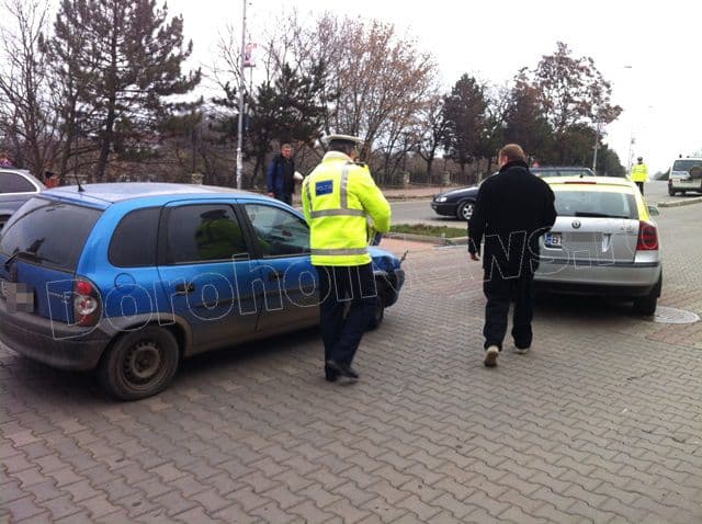 Accident pe Bulevardul Victoriei din Dorohoi_05
