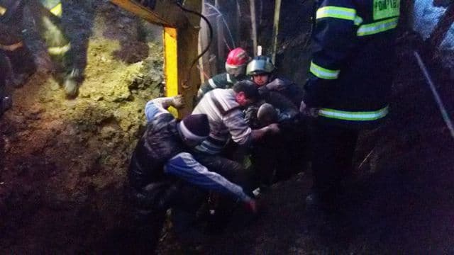 Barbat surprins sub un mal de pământ - 1