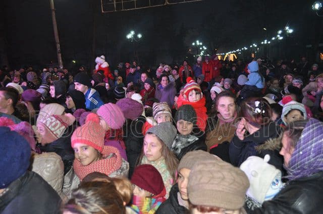 Pachete pentru copii de la Mos Craciun 2014_13