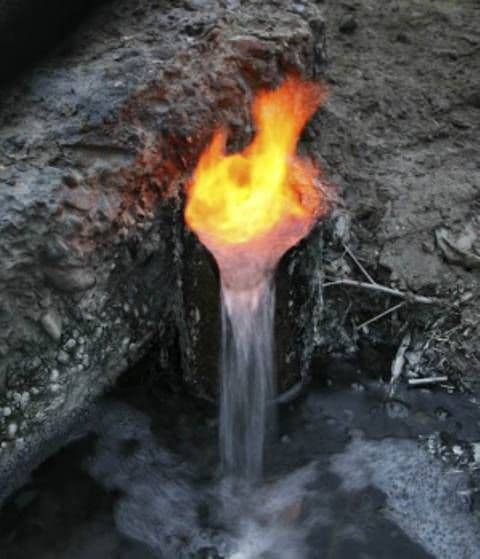 izvor-care-arde