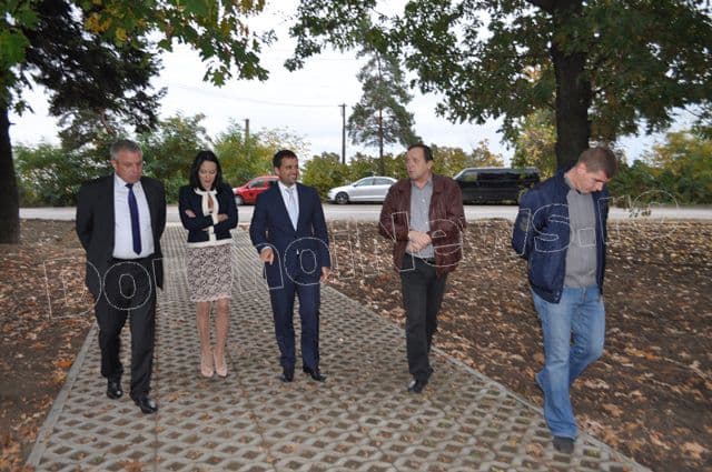 Oficialitati in vizita de lucru la Braesti_05