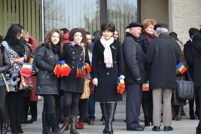 1000 de stegulețe tricolore pentru botoșăneni_6