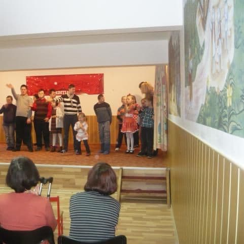 Eveniment organizat de Star of Hope Dorohoi cu ocazia zilei de 8 Martie  5