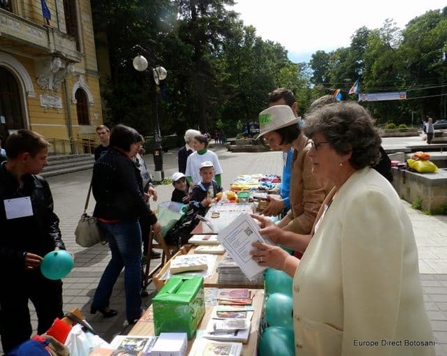 Târg al Voluntarilor pe Pietonalul Unirii Botosani_2