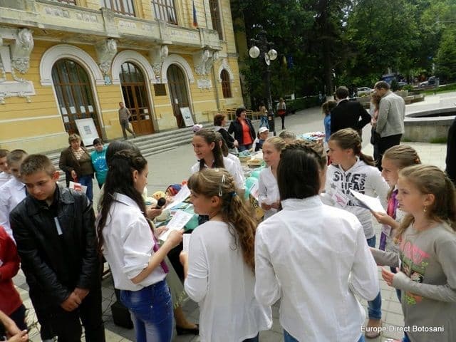 Târg al Voluntarilor pe Pietonalul Unirii Botosani_4
