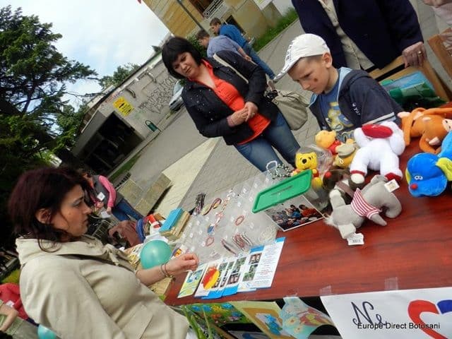 Târg al Voluntarilor pe Pietonalul Unirii Botosani_7