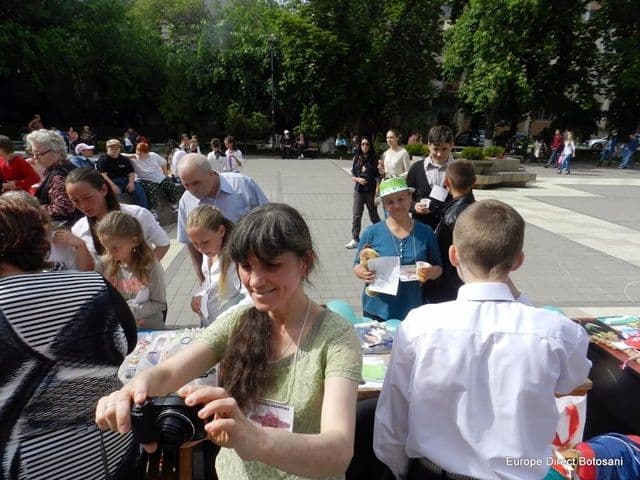 Târg al Voluntarilor pe Pietonalul Unirii Botosani_8
