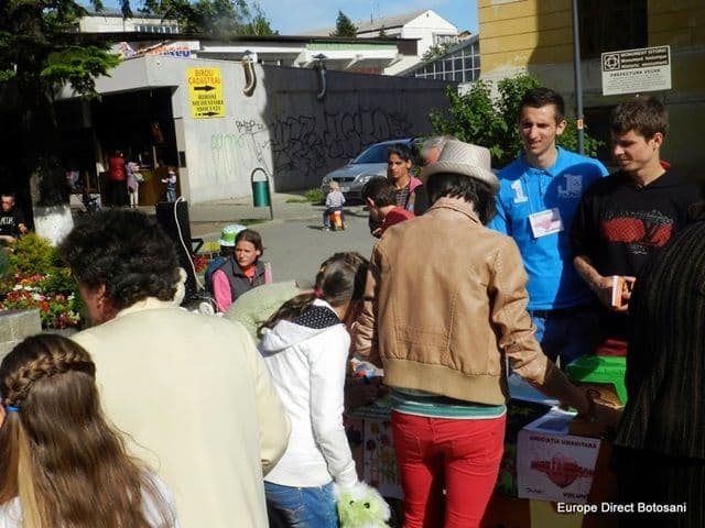 Târg al Voluntarilor pe Pietonalul Unirii Botosani_10