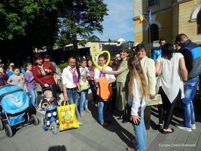 Târg al Voluntarilor pe Pietonalul Unirii Botosani_12
