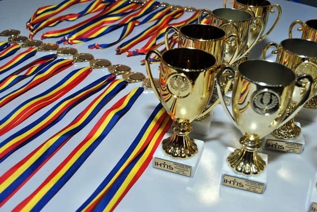 IHTIS la ceas aniversar06