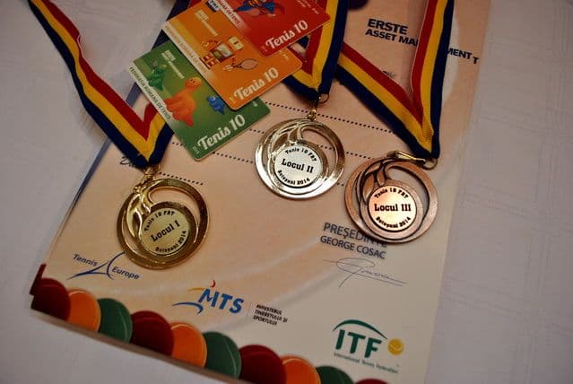 Tenis 10 FRT 003