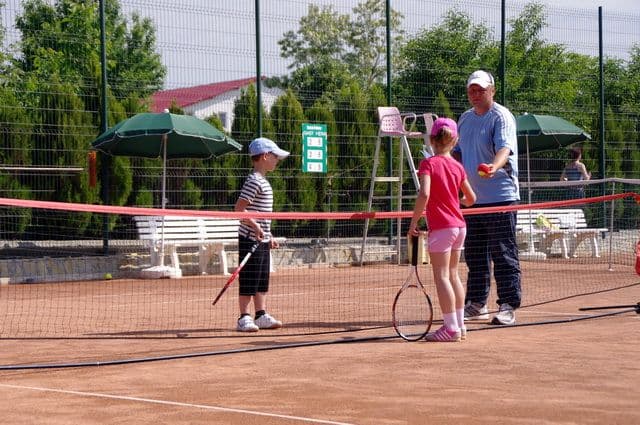 TENIS 10 046