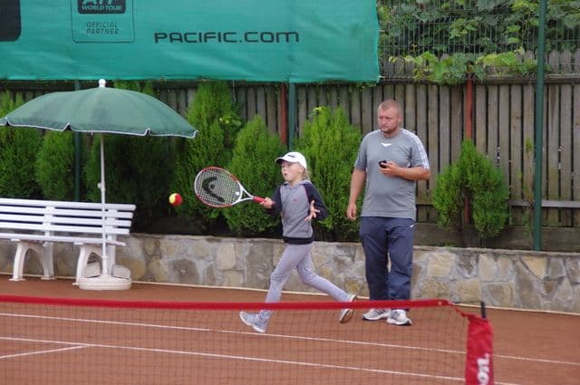 Tenis 10 010