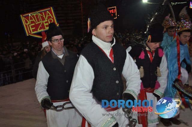 Banda Iezer – Evoluția Formațiilor de Datini și Obiceiuri din 31 decembrie 2014: VIDEO – FOTO