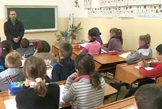 Simularea examenului de evaluare naţională 2015, pentru clasa a VIII-a are loc în februarie