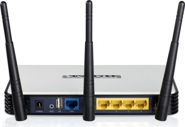 Ti-ai pus internet wireless acasă? Cum îţi protejezi reţeaua