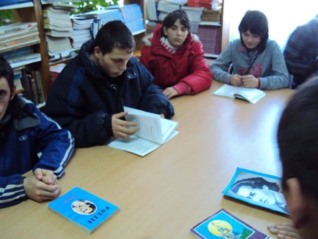 Liceul Tehnologic Special „Ion Pillat” Dorohoi – „Trecut-au anii... dar Eminescu rămâne veşnic în inimile noastre” - FOTO