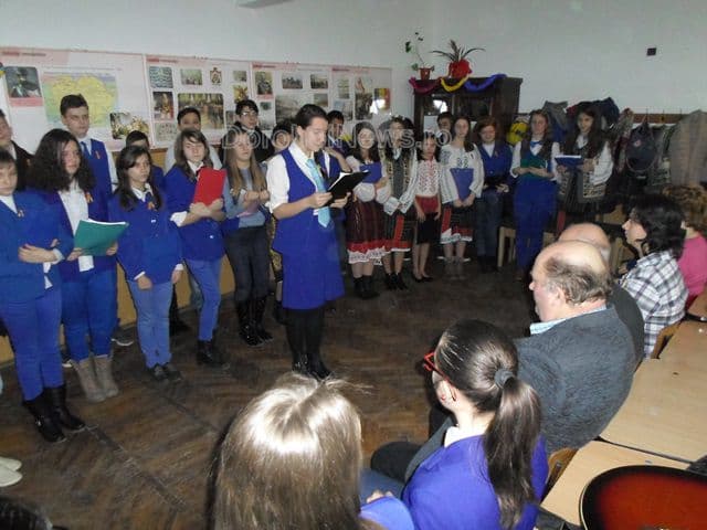 Şcoala Gimnazială „Mihail Kogălniceanu” Dorohoi - 24 Ianuarie „Ziua Unirii Principatelor Române” - FOTO 