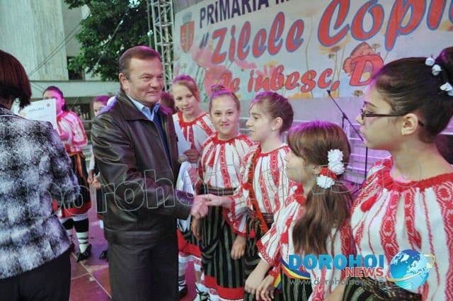 Primarul Dorin Alexandrescu le cere copiilor să găsească un simbol reprezentativ pentru Dorohoi 