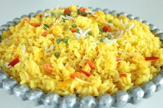 Orez gratinat cu șuncă și cașcaval