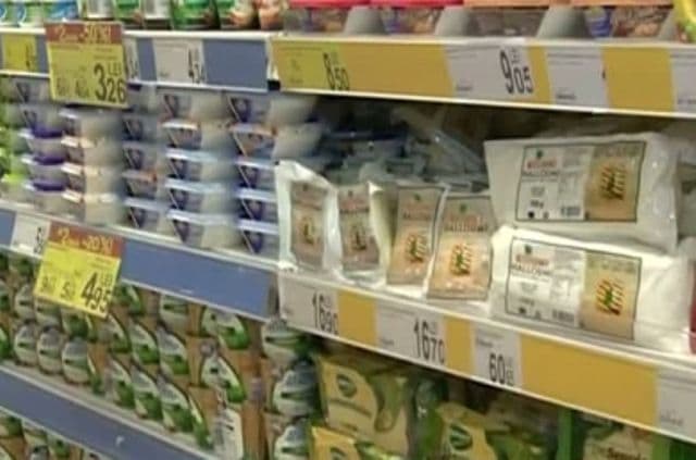 Şocant. Românii cumpără brânză făcută din praf şi ulei