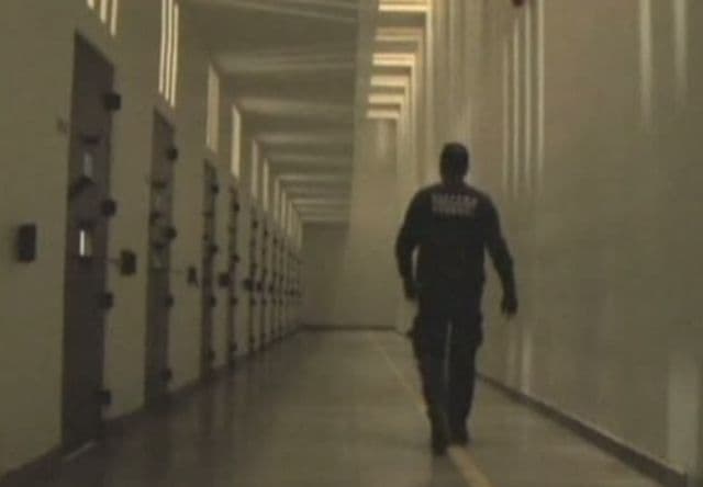 Anunţul făcut în urmă cu puţin timp. 77 de senatori au votat pentru castrarea pedofililor