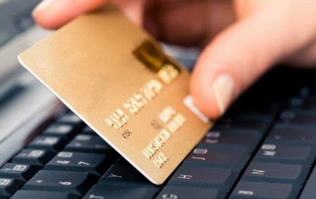 Alertă maximă! Ai card? Un virus bancar circulă acum în România şi-ţi fură datele!