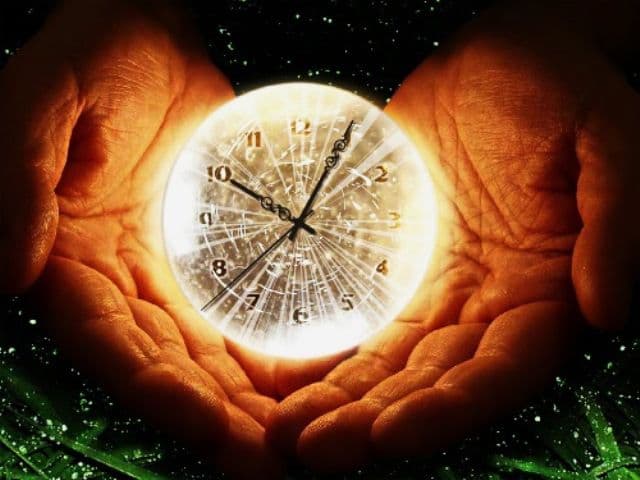 Teorie şocantă! Ni s-a scurtat timpul. Trecem într-o altă dimensiune? Consecinţele incredibile