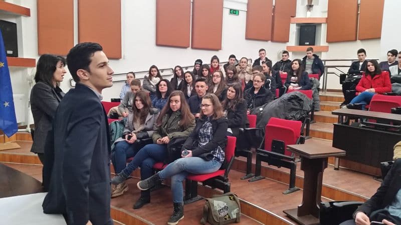 Colegiul Național „Grigore Ghica” Dorohoi – Educația adolescenților - FOTO