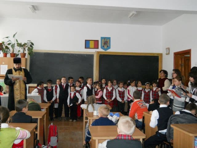 Poziția Consiliului Național al Elevilor referitor la decizia Curții Constituționale privind religia în școli