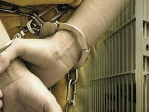 Trei persoane din Dorohoi bănuite de comiterea unui furt la Mihăileni, reţinute de poliţişti