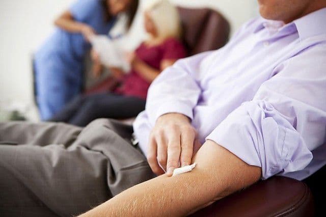 Vezi ce primesc donatorii de sânge în 2015