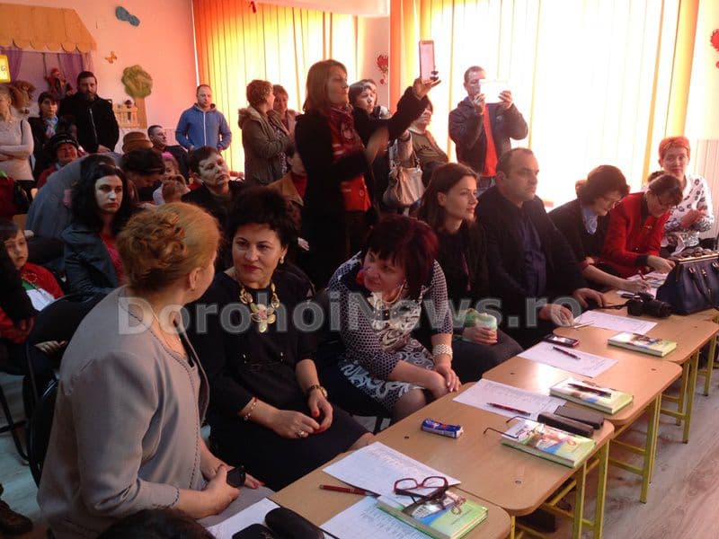 Astăzi a început Festivalul „Fir de Mărțișor” ediția a III-a, la Grădinița cu PP. NR. 8 Dorohoi - FOTO
