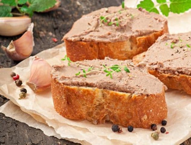 Avertismentul nutriţioniştilor: Alimentele de post, extrem de dăunătoare şi pline de calorii