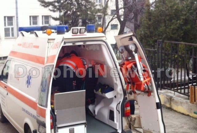 EXCLUSIV: Fostul primar de Dorohoi, Vasile Gherasim a leşinat la coadă la Serviciul Taxe şi Impozite Locale - FOTO