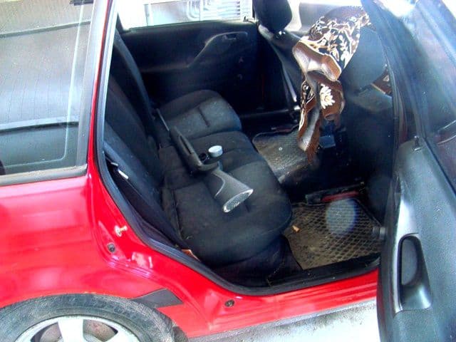 Armă şi muniţia aferentă confiscată de polițiștii de frontieră - FOTO