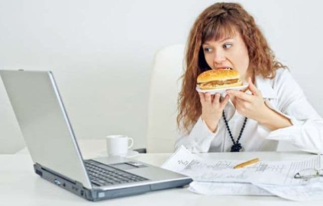 Salariaţii vor avea pauză de masă