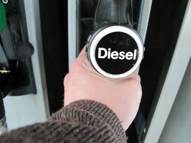 Veste bună! Motorina, mai ieftină decât benzina