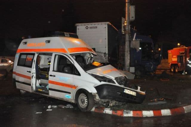 Șoferul de ambulanță mort în misiune, supraviețuise unui alt accident, în urmă cu doi ani
