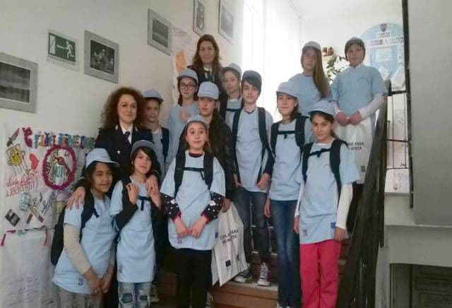 IPJ Botoșani: Campania de prevenire „Copilărie fără delincvenţă” - FOTO