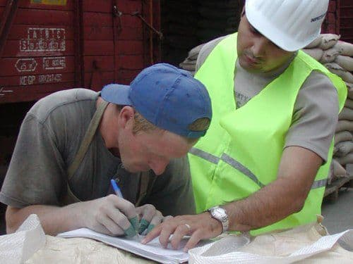 Peste 1500 de persoane fără contracte de muncă depistate de Inspecţia Muncii, într-o săptămână 