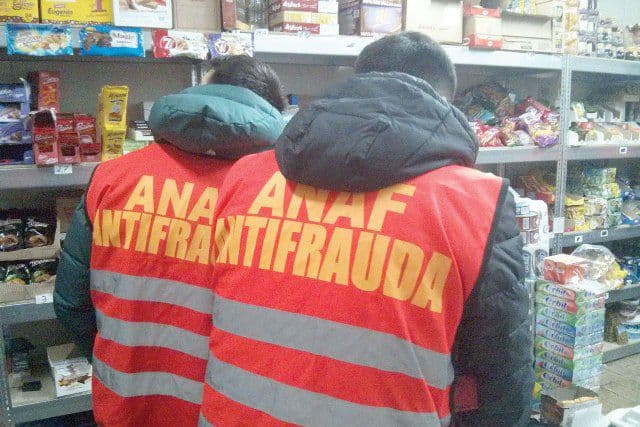Atenție, au apărut deja falșii inspectori ANAF. Vin și cer direct șpaga