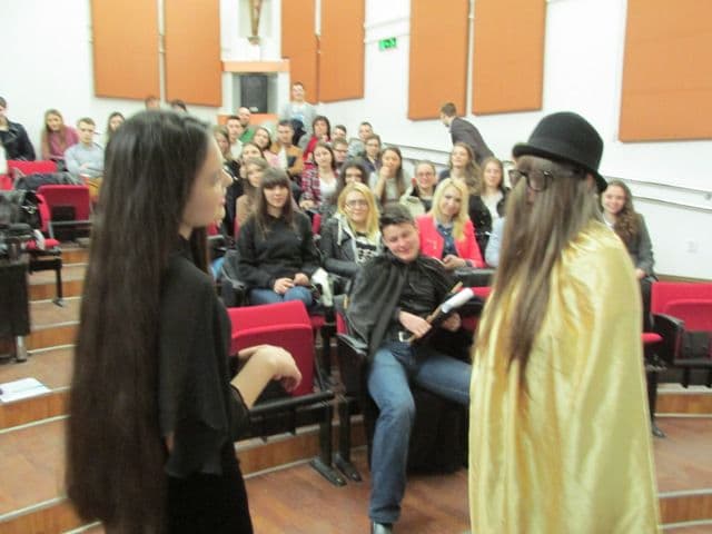 Elevii de la Colegiul Național „Grigore Ghica” Dorohoi au parte de o altfel de literatură în „Școala Altfel”