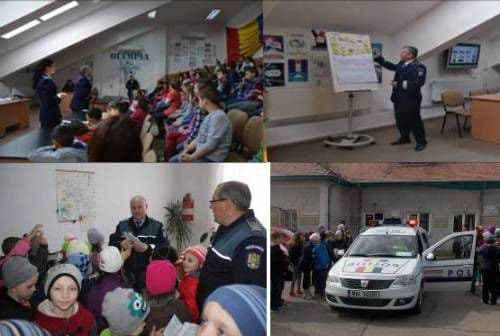 Sediul Poliţiei municipiului Dorohoi a fost „luat cu asalt”