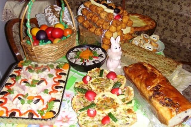 Masa de Paşte este mai periculoasă decât cea de Crăciun