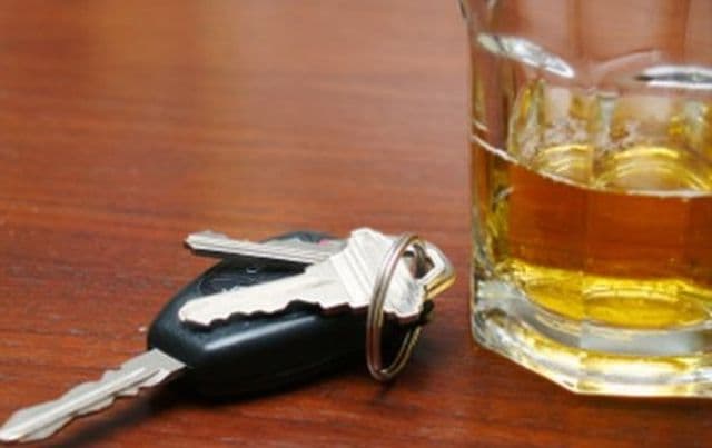 Ai consumat alcool și a apărut o schimbare de planuri? Iată în cât timp te poți urca la volan în siguranță