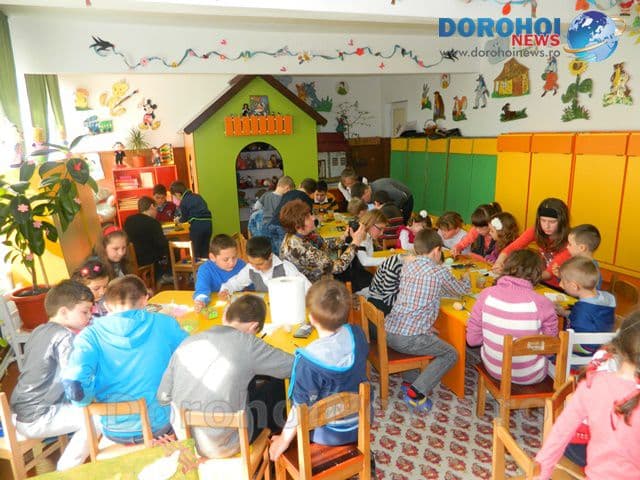 „Să știi mai multe, să fii mai bun!” Grădinița „Albă ca Zăpada”, Dorohoi - FOTO